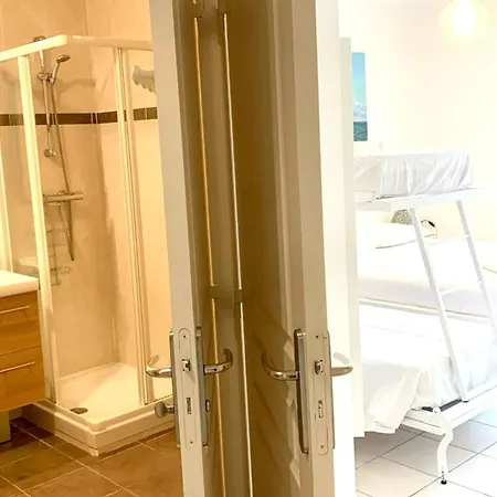 Nyaraló Paloma Center *