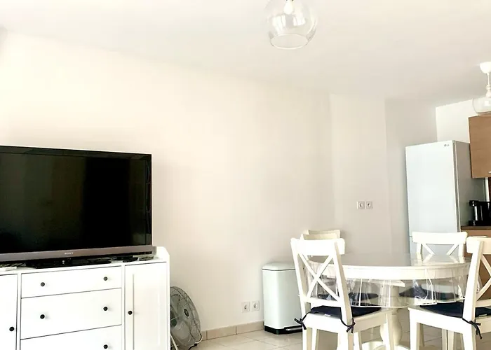 펜션 Paloma Center 앙티브